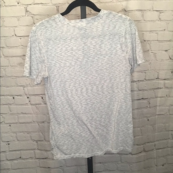 Gap Fit Striped V Neck T-Shirt - Picture 3 of 5